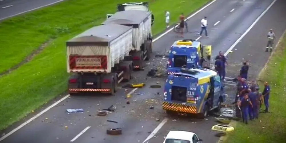 Situação aconteceu na rodovia Washington Luís (SP-330)