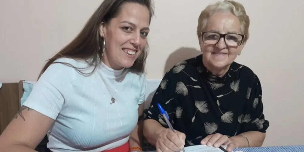 A pré-candidata à Prefeitura pelo Psol, Professora Renata (à esquerda) e Claudete Dallabona (à direita) se reuniram na última terça-feira