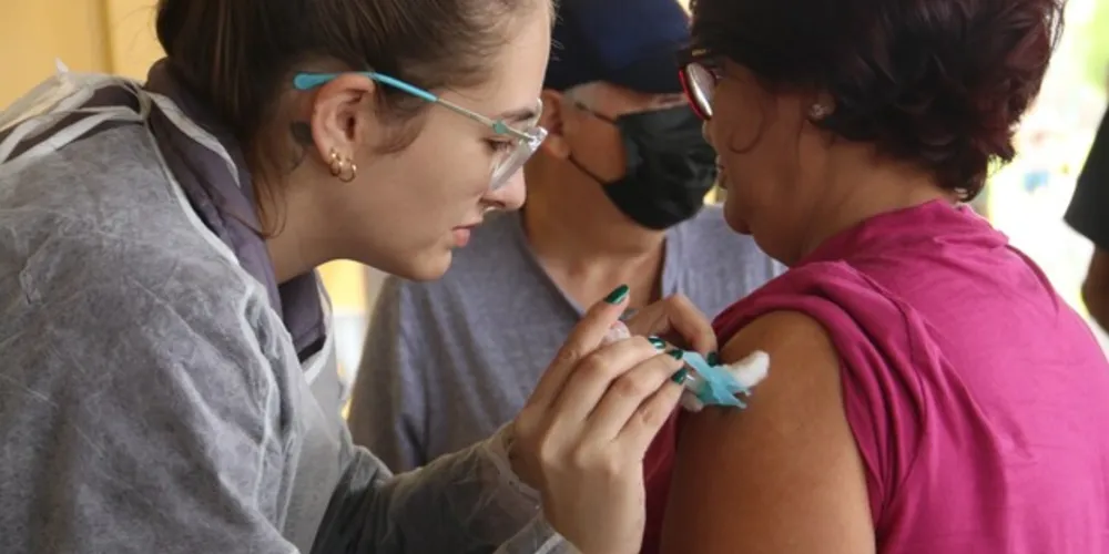 O objetivo em Ponta Grossa é vacinar, pelo menos, 90% de cada um dos grupos prioritários contra a influenza