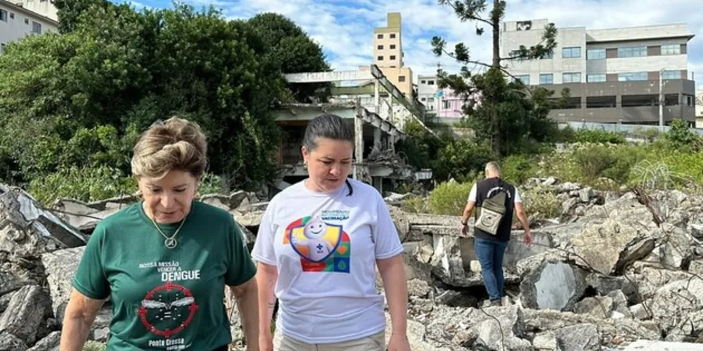 Prefeita Elizabeth e a presidente da FMS, Priscila Degraf