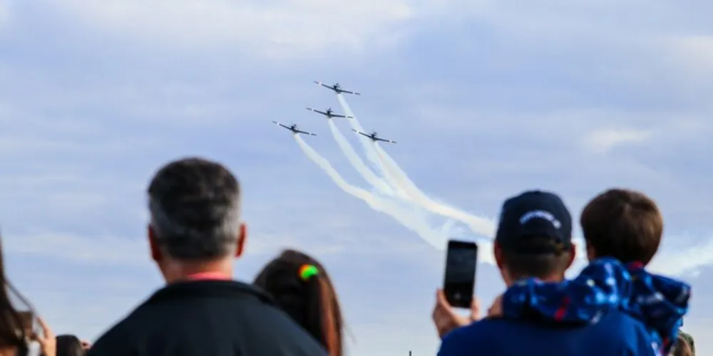 Neste fim de semana, Ponta Grossa receberá a 'Esquadrilha da Fumaça'. Evento acontecerá no Centro de Eventos. Confira os detalhes da apresentação no Portal aRede.