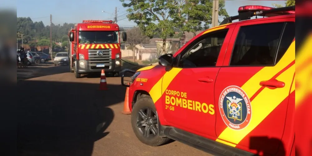 Fogo consome casa na região do Cará-Cará em Ponta Grossa