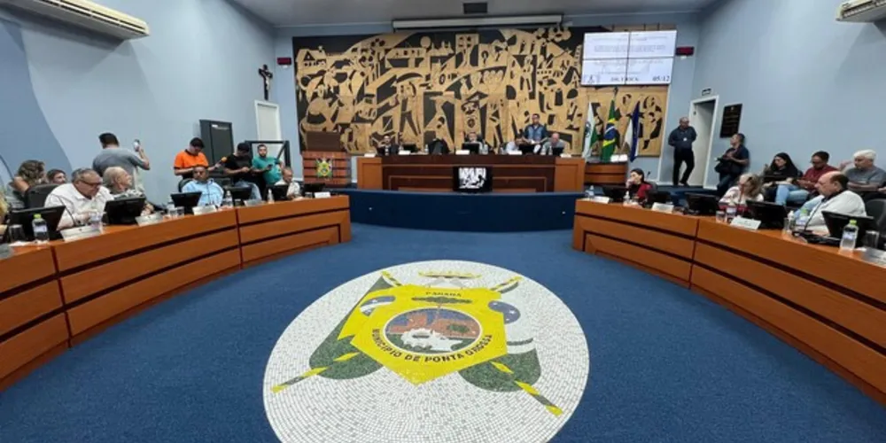 Sessão ordinária desta segunda-feira (1) derrubou projeto que buscava aumentar o número de vereadores