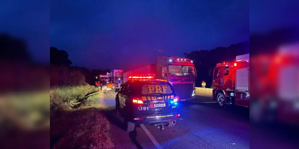 Acidente aconteceu na madrugada desta sexta-feira (12)