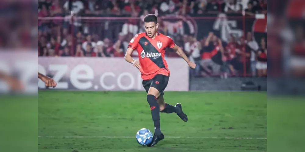 Igor Ribeiro já possui passagem pela Série B com a camisa da equipe goianiense