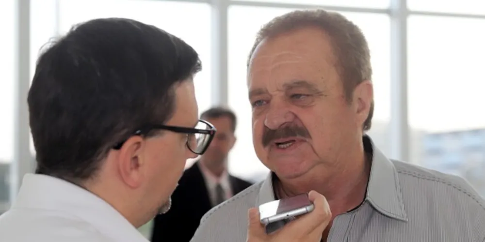 Blum estaria inelegível com base em decisão do Tribunal de Contas do Estado do Paraná (TCU)