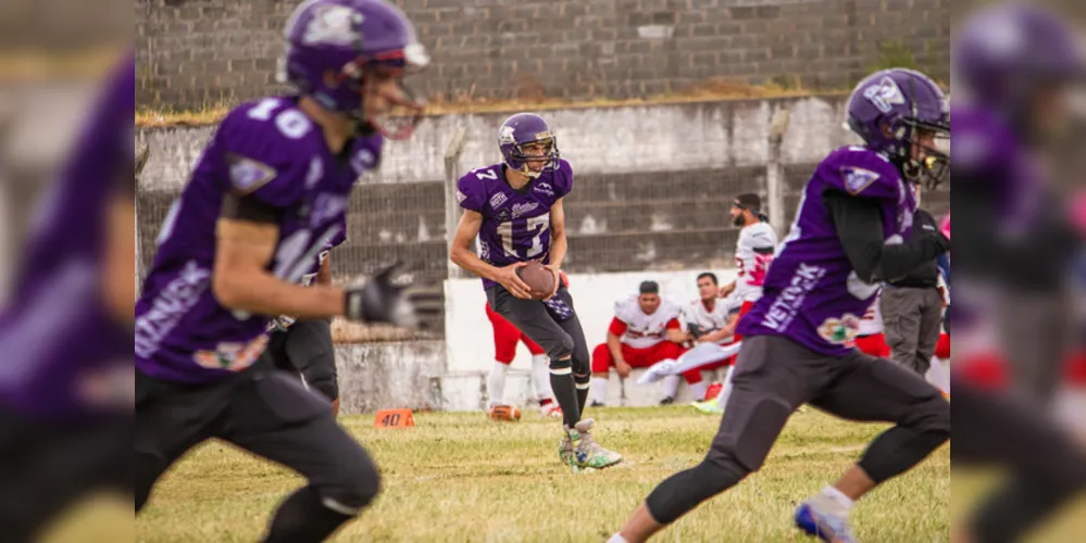 Os torcedores podem acompanhar o jogo de forma online através do canal da Twitch da  Federação Paranaense de Futebol Americano