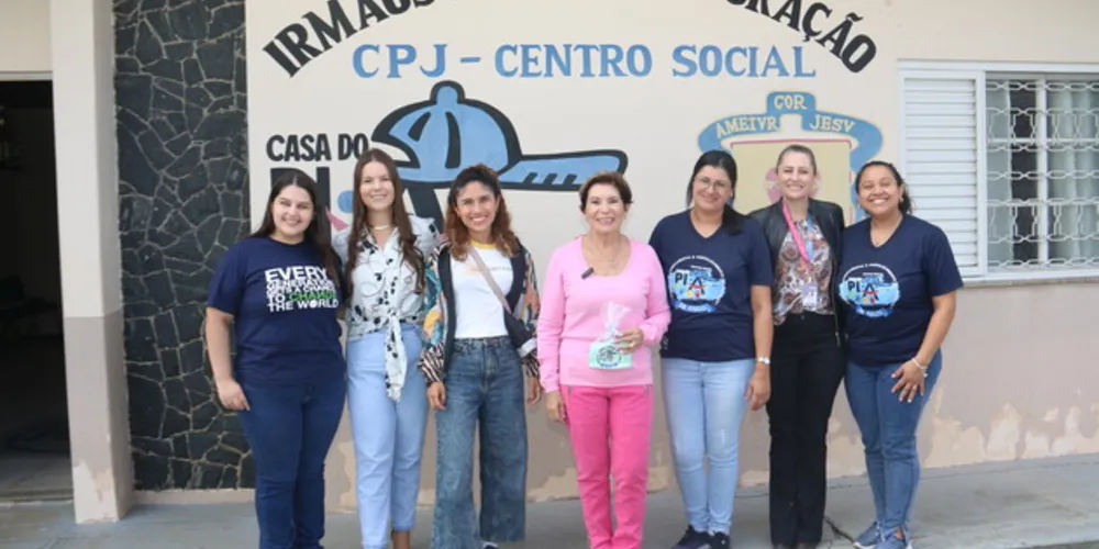 Jovem colombiana participa de projeto social em Ponta Grossa