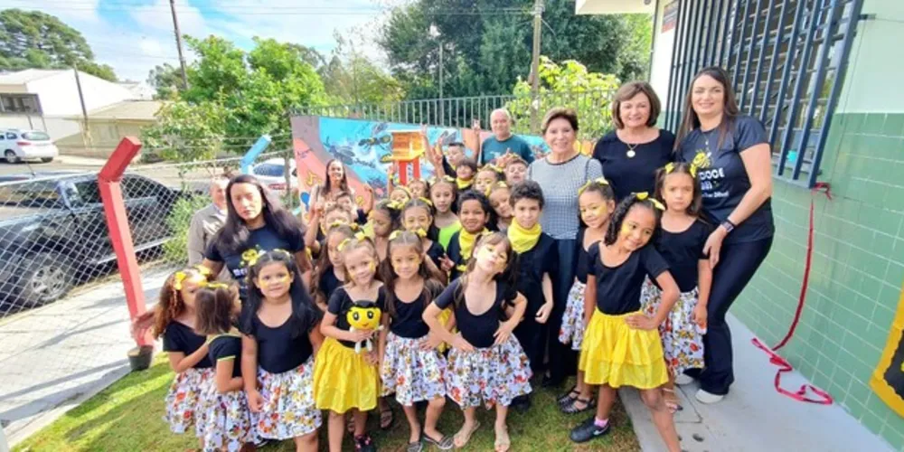 A abelha faz parte do cotidiano de estudo das crianças