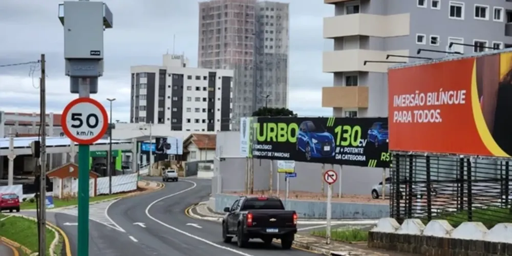 Projeto prevê a troca de radares por lombadas em Ponta Grossa