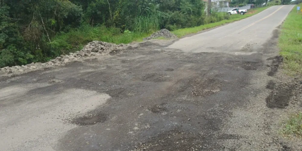 Medida é necessária para a demolição de um bueiro existente no local