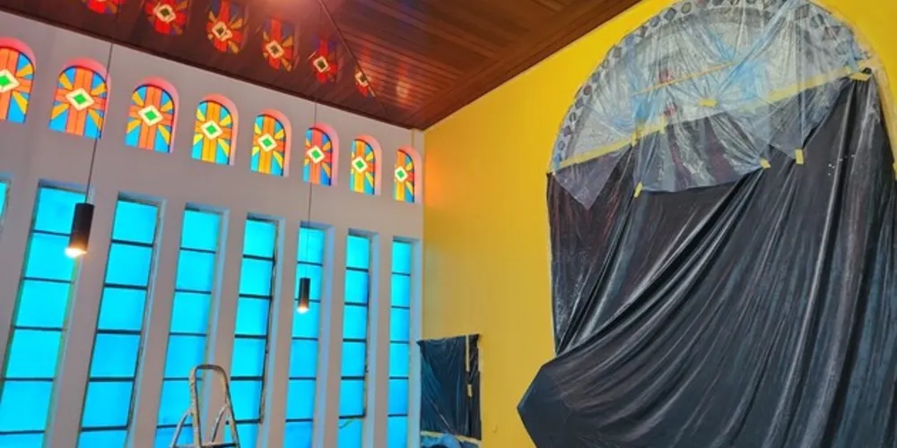 Painel foi coberto para não ser danificado