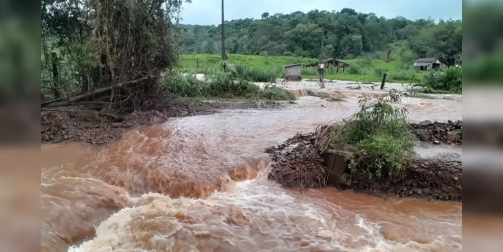 O estado vem sofrendo com enchentes e inundações há uma semana