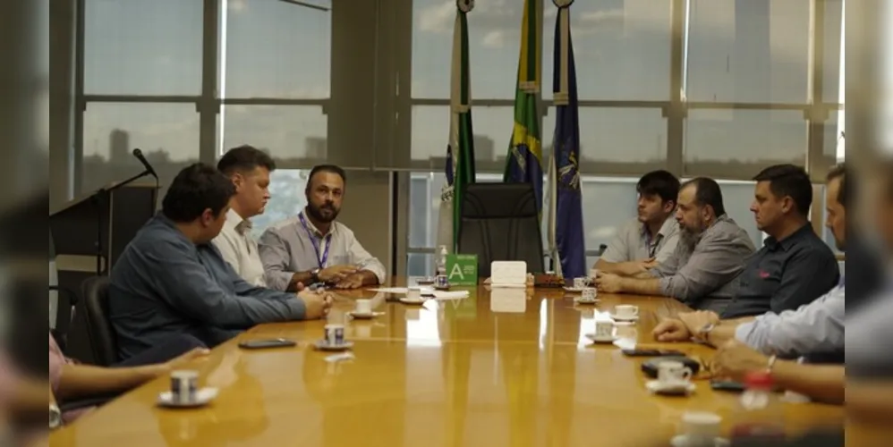 Reunião aconteceu no gabinete da prefeita Elizabeth