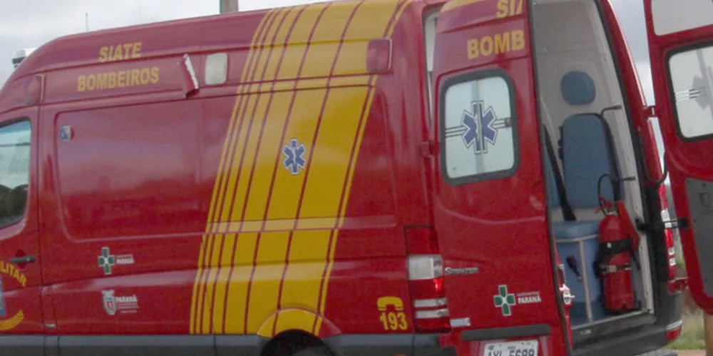 O Siate prestou os primeiros atendimentos e encaminhou a vítima em estado grave para o Hospital Regional.