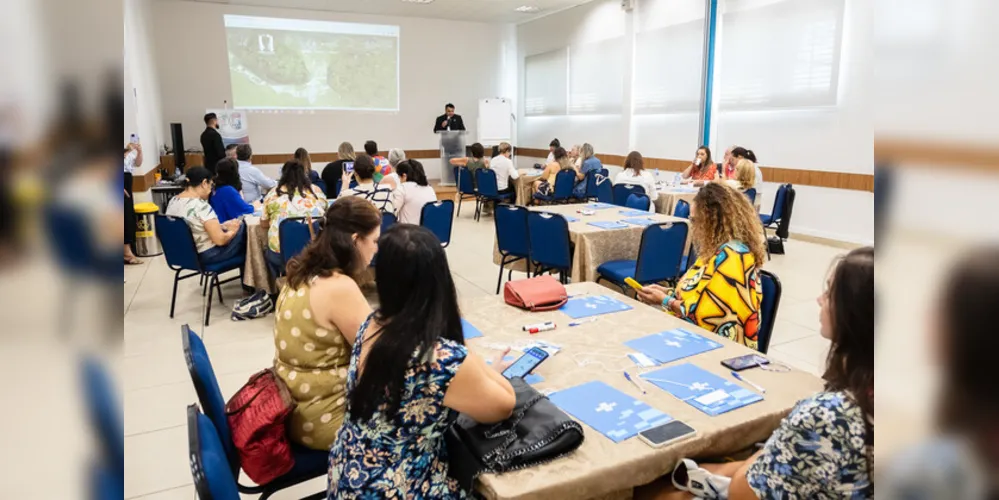 Os participantes passaram por capacitações coletivas de empreendedorismo, turismo, design e formação de preço