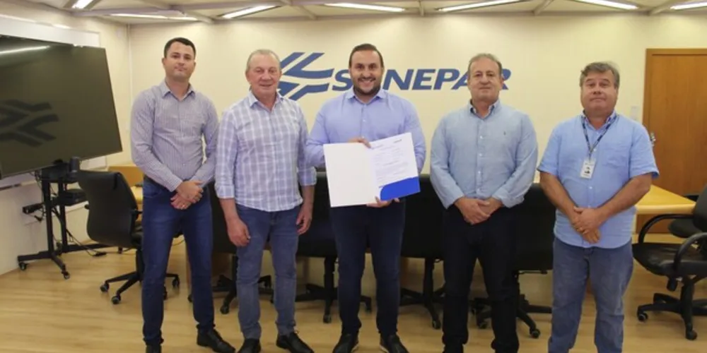 Lideranças assinaram o convênio nessa quarta-feira (17)