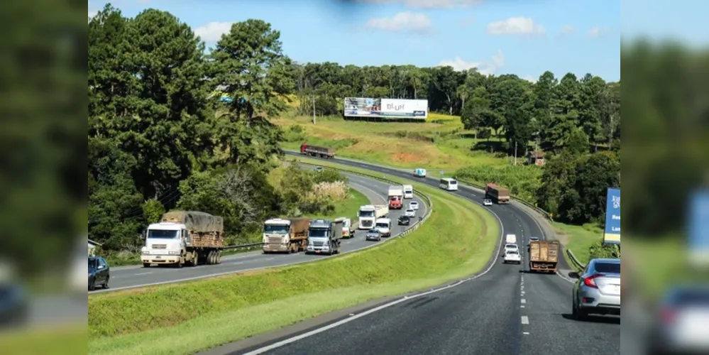 Concessionária alerta para tráfego lento na BR-277