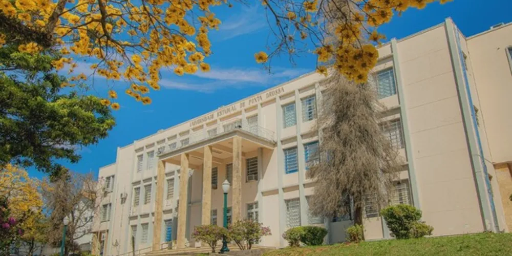 Fachada do Campus Central da Universidade Estadual de Ponta Grossa