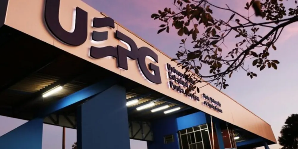 A situação ocorreu nos fundos da Universidade Estadual de Ponta Grossa (UEPG) - Campus
