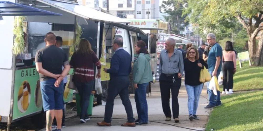 A Feira Gastronômica vai agitar a Praça Santo Antônio, no Jardim Carvalho.