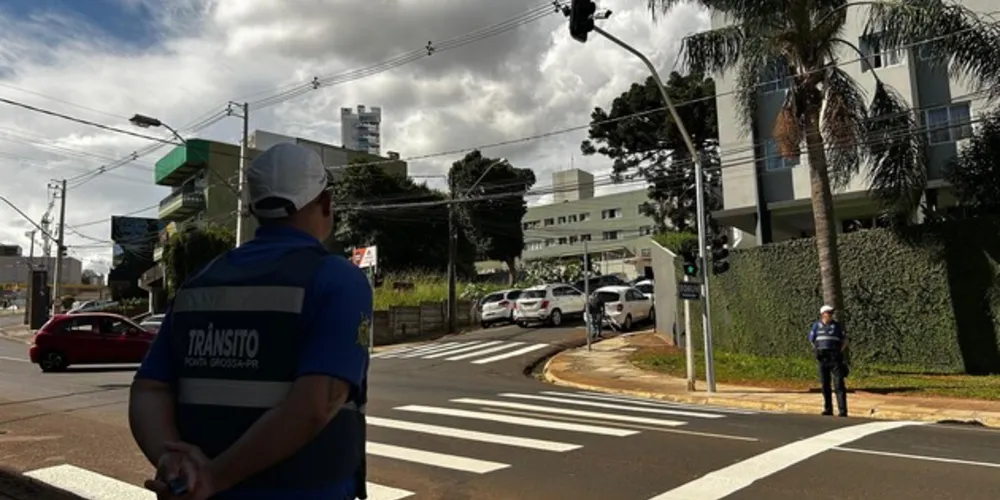 A medida, segundo o Diretor do Departamento de Engenharia de Tráfego, é para a segurança dos motoristas que seguem pela Balduíno Taques e precisam cruzar a avenida Visconde de Mauá para acessar a rua Saint Hilaire