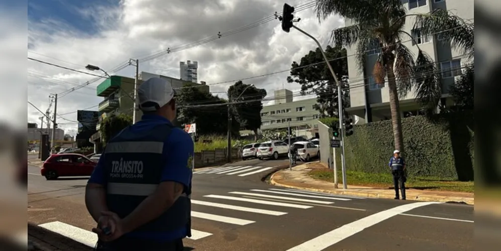 A medida, segundo o Diretor do Departamento de Engenharia de Tráfego, é para a segurança dos motoristas que seguem pela Balduíno Taques e precisam cruzar a avenida Visconde de Mauá para acessar a rua Saint Hilaire