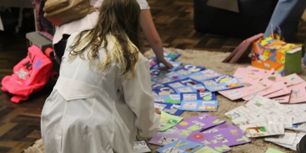 Durante o evento foi realizada uma mesa redonda com o tema: Práticas de Alfabetização e Letramento