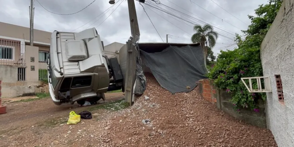 O Escort estava vazio no momento do incidente e ninguém ficou ferido