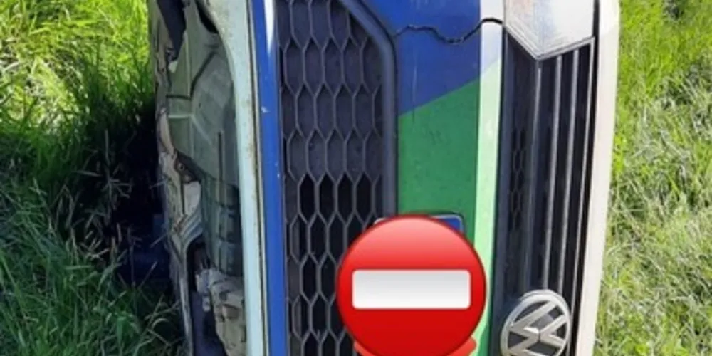 No carro estavam o motorista, de 50 anos, e três passageiras