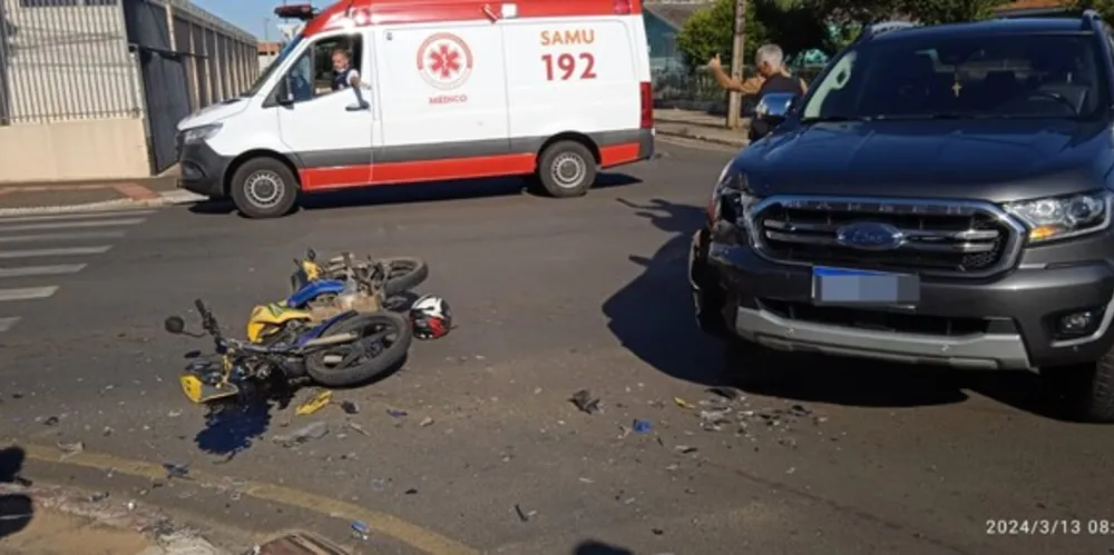 Condutor da moto teve um traumatismo craniano após a queda