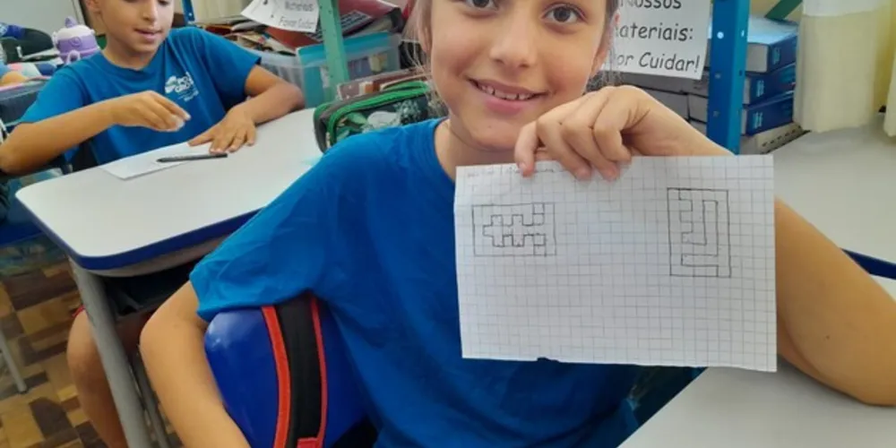 Os trabalhos realizados pelos estudantes tinham como objetivo reforçar conceitos de maneira dinâmica e visual.