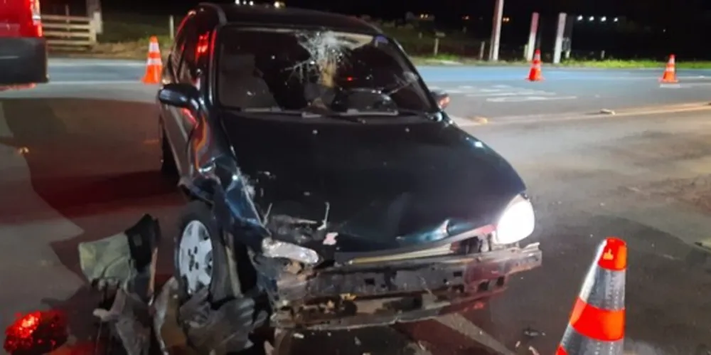 Colisão ocorreu por volta das 2h30 da manhã