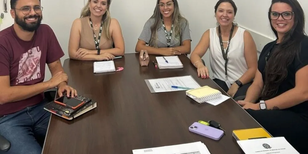 Diretora do CimSaúde, Pâmella Costa, destaca a importância de contar com o feedback dos municípios