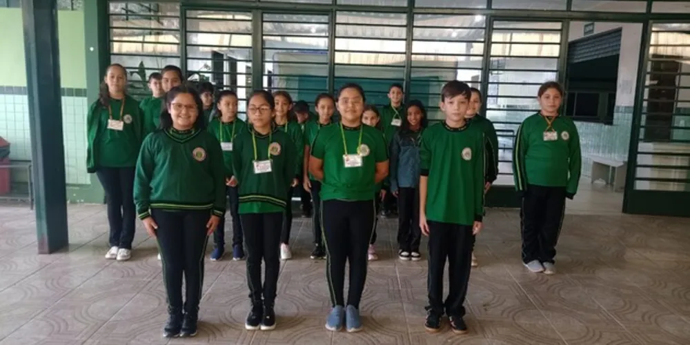 Estudantes puderam entoar hino municipal na última semana