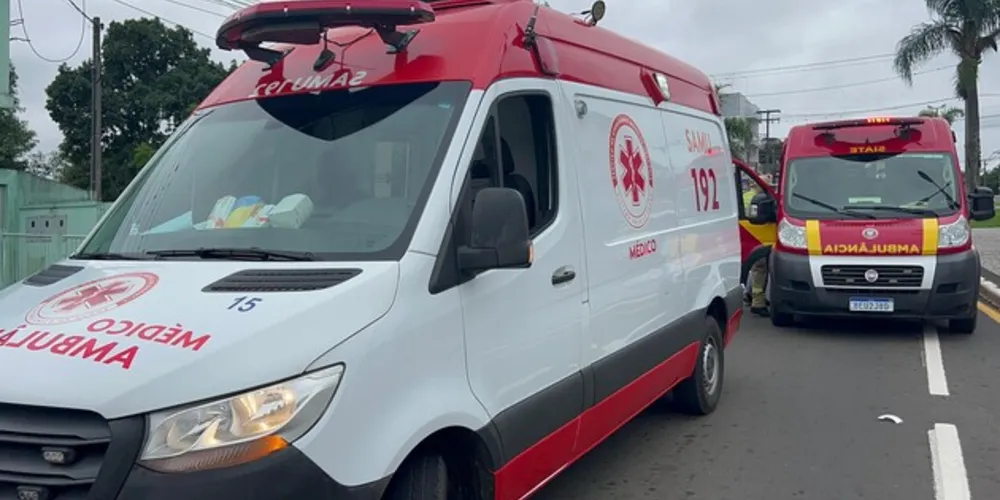 A vítima foi atendida pelo Siate e pelo Samu e encaminhada para o Hospital Regional em estado grave