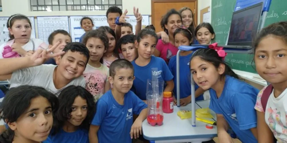 A partir dos estudos realizados em sala, a turma pode registrar o índice de chuvas e analisar os dados posteriormente.