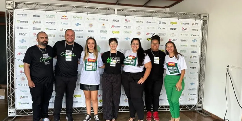 O evento reuniu mais de 300 representantes de vários municípios do Estado