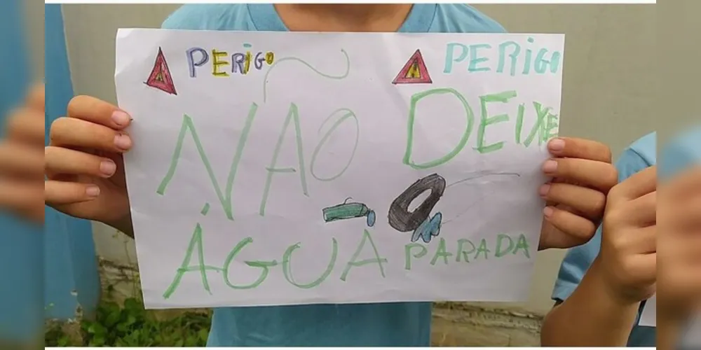 Desenhos e cartazes fizeram parte das atividades.