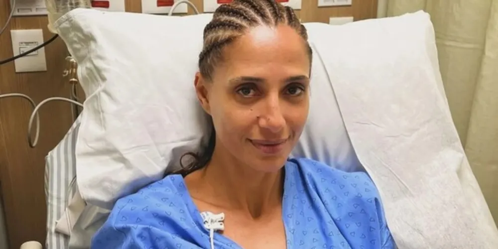 Camila usou as redes sociais para informar que precisou ser hospitalizada.