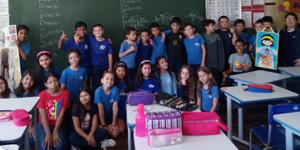 Utilizando ricas opções de conteúdo, os alunos puderam adquirir valiosos ensinamentos.