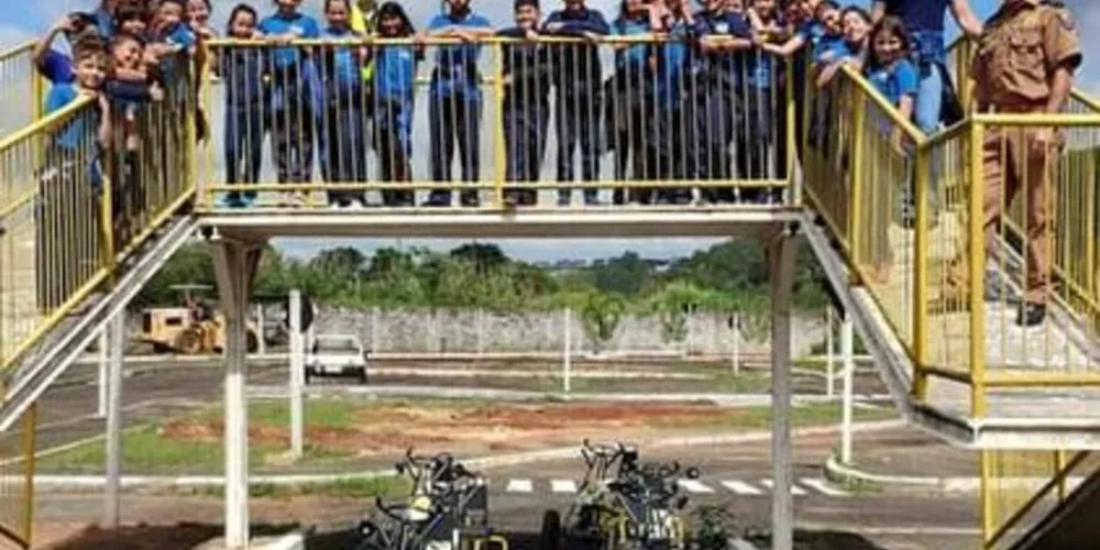 A visita até a Escola de Trânsito foi um dos destaques das ações realizadas pela turma, possibilitando uma série de atividades práticas aos educandos.