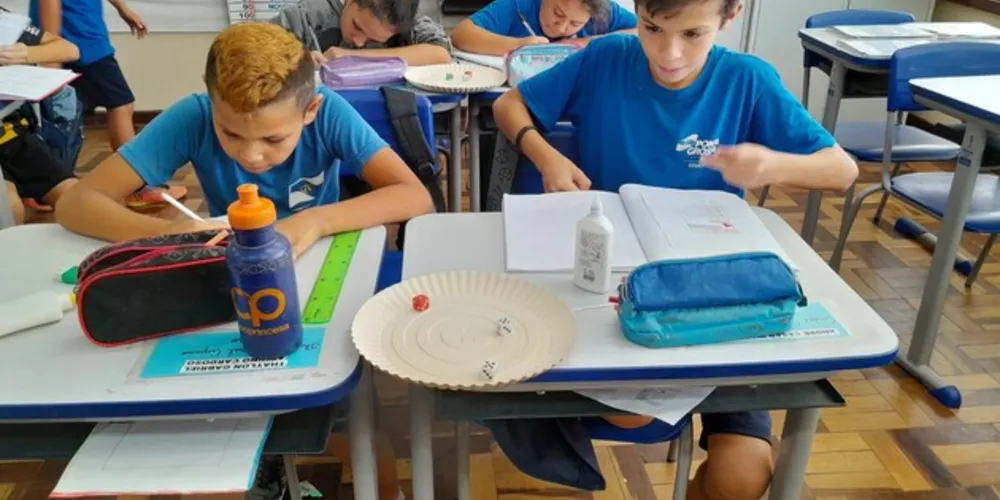 Com a dinâmica apresentada pela docente, a turma se animou com a ideia e pode relembrar importantes aprendizados.