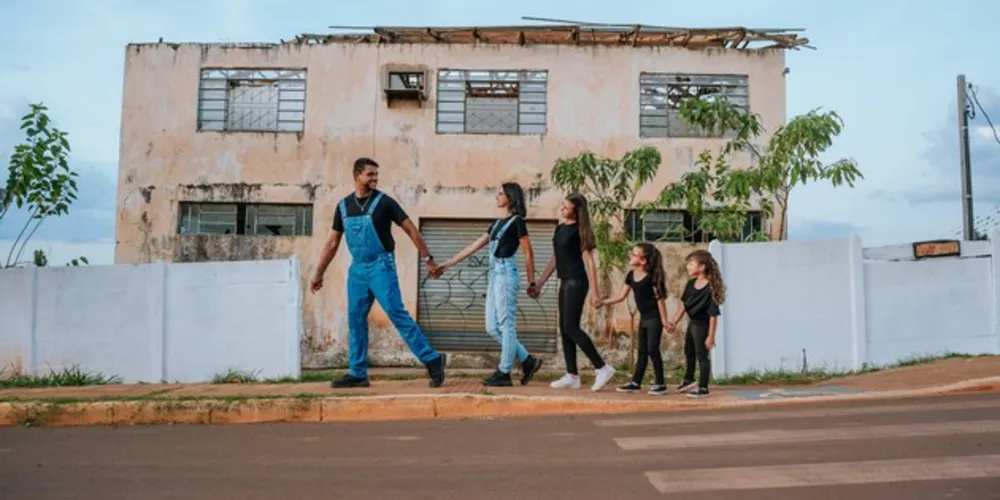 Imóvel abandonado no bairro Contorno foi adquirido pela família no mês de fevereiro