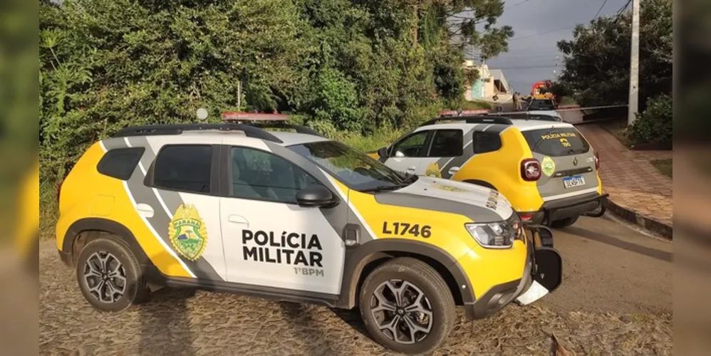 As Polícias Civil, Militar e Científica e o Instituto Médico Legal (IML) foram acionados e as causas da morte serão investigadas