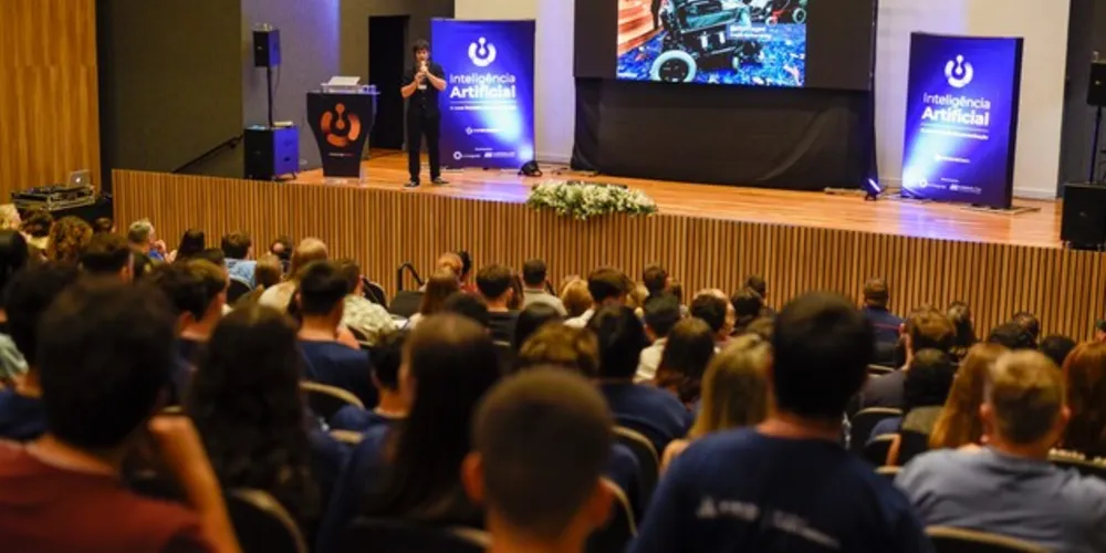 Profissionais de inovação, marketing, comunicação além de pesquisadores da área de tecnologia da informação participaram nos dias 4 e 5 de abril do InnovaCom.