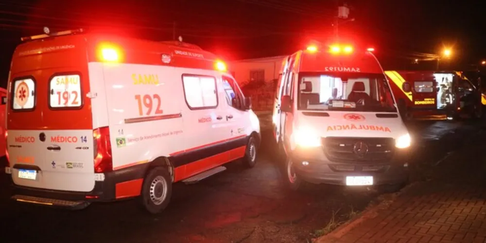 O homem foi atendido no interior de uma das ambulâncias