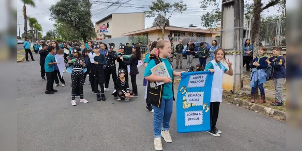 A turma realizou diversas ações de conscientização, em vários locais e eventos da cidade