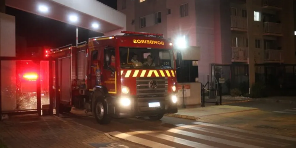Quando as equipes chegaram no local, o princípio de incêndio já havia sido controlado