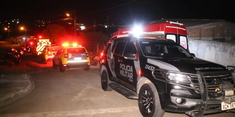 Homem não resistiu aos ferimentos e morreu no local do crime